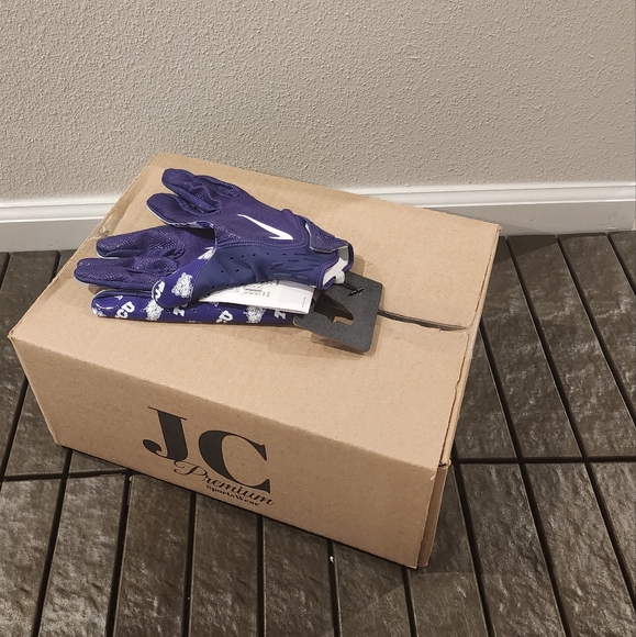 Men's Nike TCU Horned Frogs Team Issued Vapor Football Jet 7.0 Gloves - Picture 8 of 13